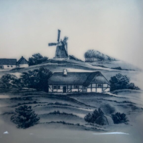 Bing & Grondahl Giftware Danish Scenery Square Tray 9805-455 - Picture 3 of 5